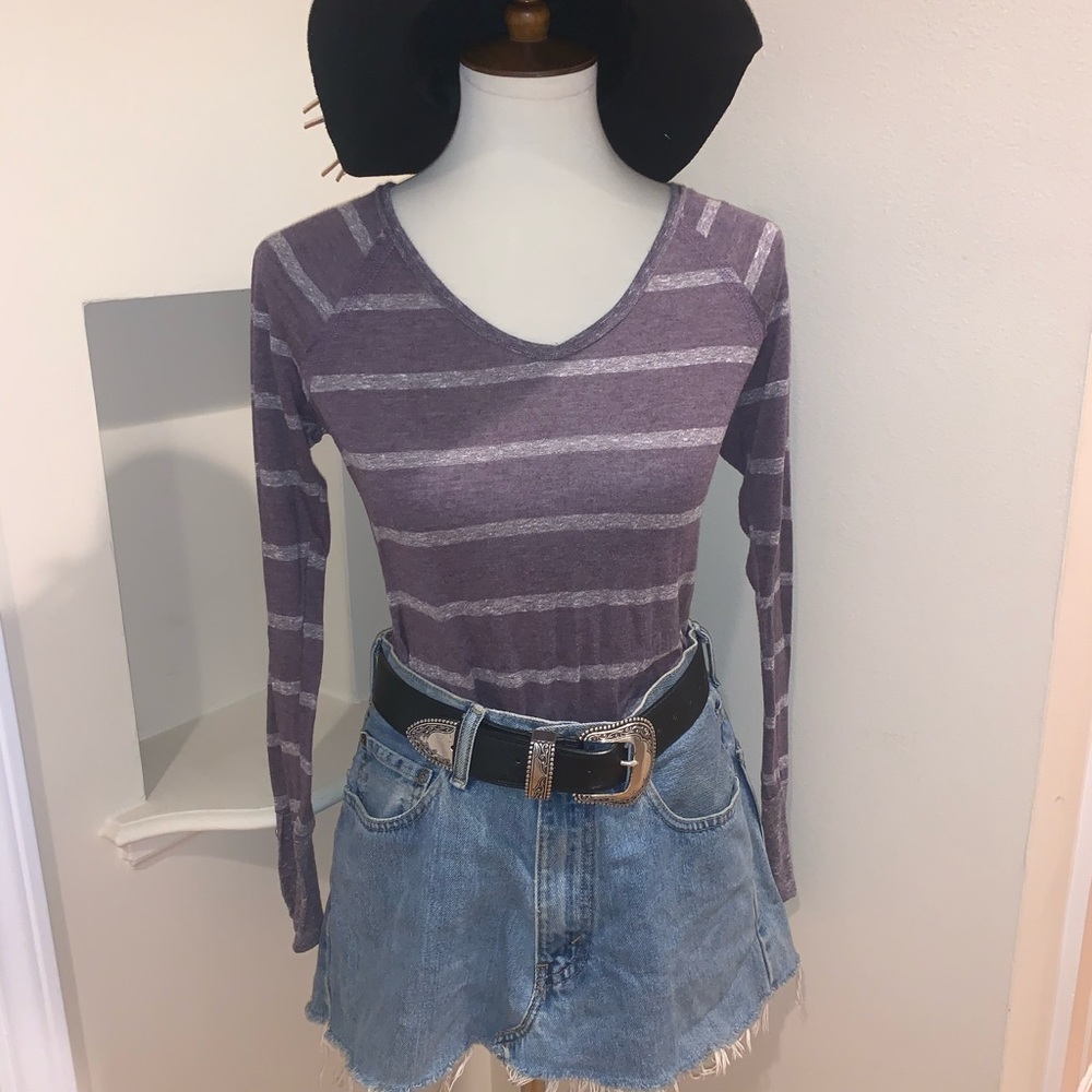 NORDSTROM lush brand tee with wrist-button details